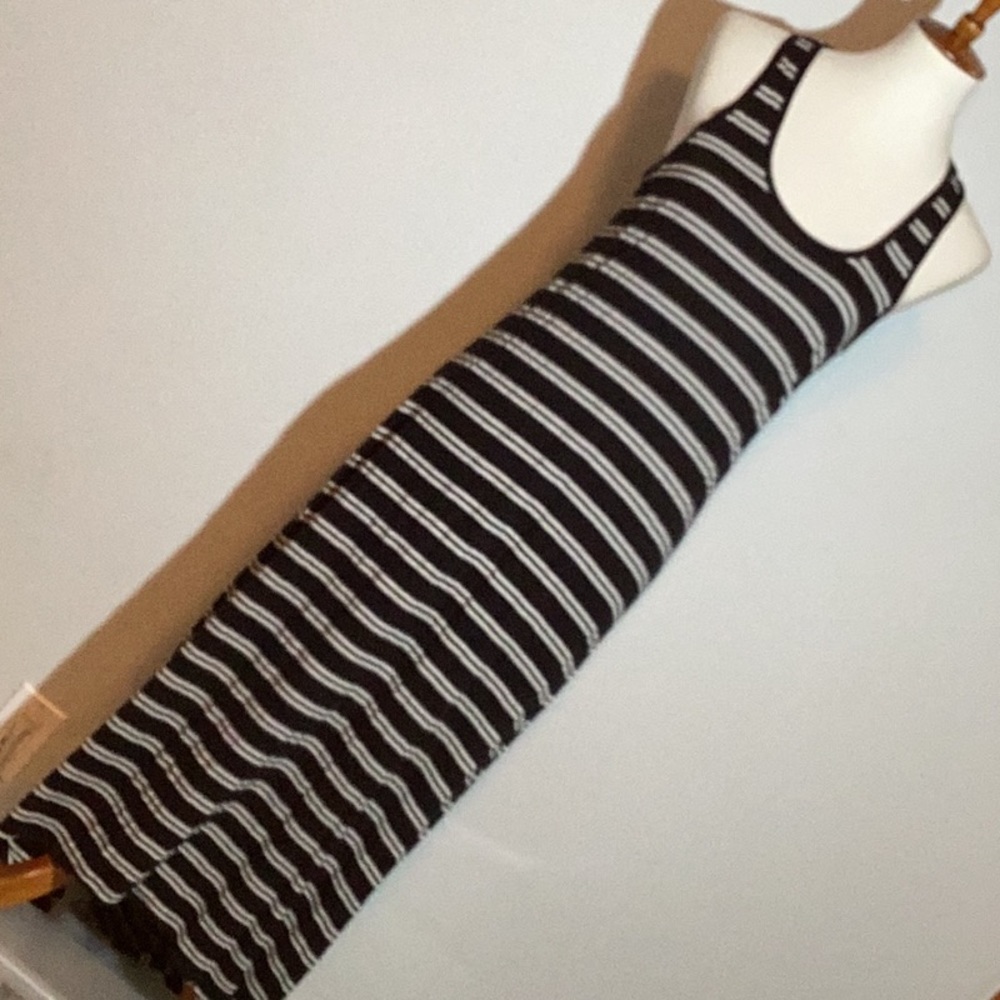 Splendid hi-low dress, U scoop neckline, racerback, partially lined, Medium - Picture 3 of 14